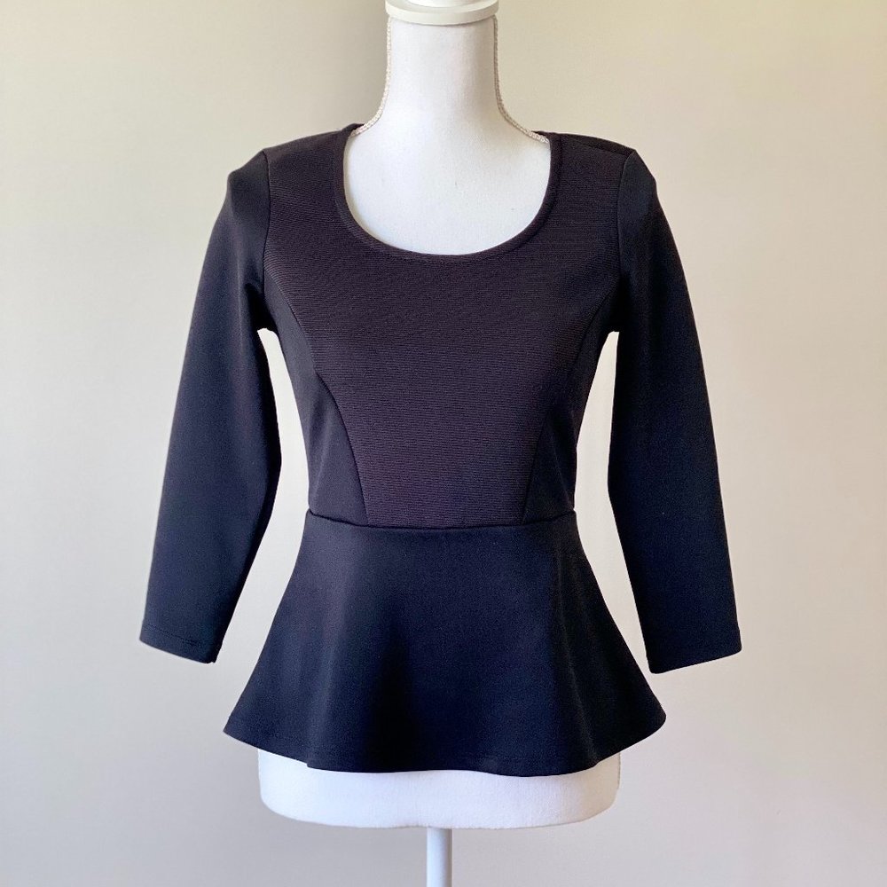Round Neck Medium Sleeve Blouse